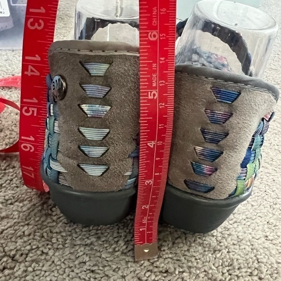 Bernie Mev Rainbow Wedge Heels - Picture 4 of 5